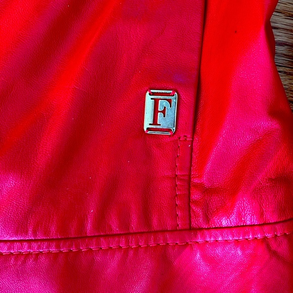 EUC FERREMILANOLeatherVALENTINE RedItaly44=8US.signature plaques &zippersModern - Picture 2 of 14